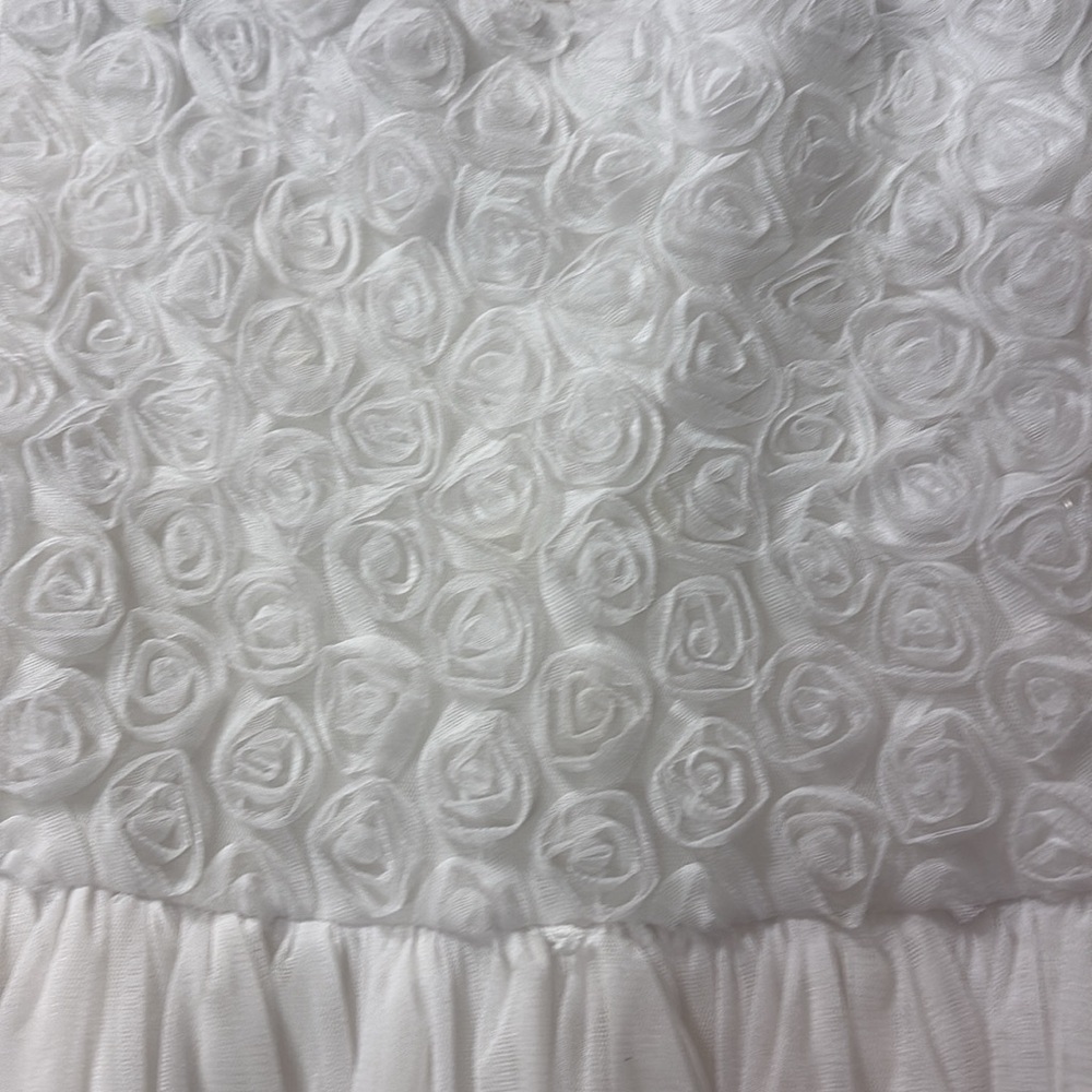 Elegant White Kids Dress - Picture 3 of 5